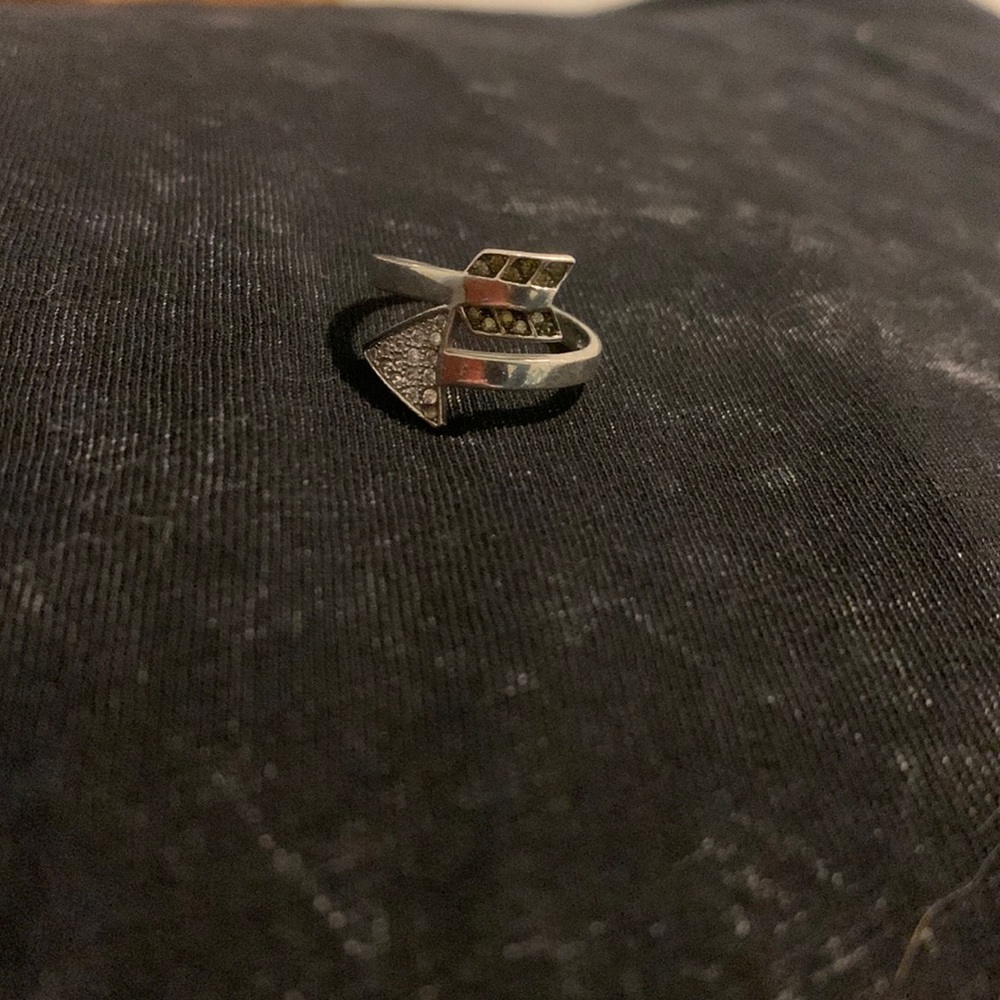 Montana Silversmiths:Sparks Will Fly Twisted Arrow Ring